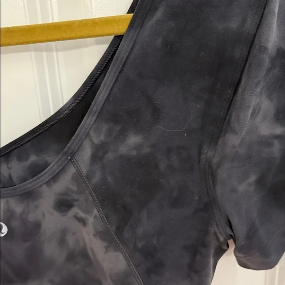 lululemon Align Short Sleeved Black and Gray Shirt - Size 8 - Picture 5 of 7